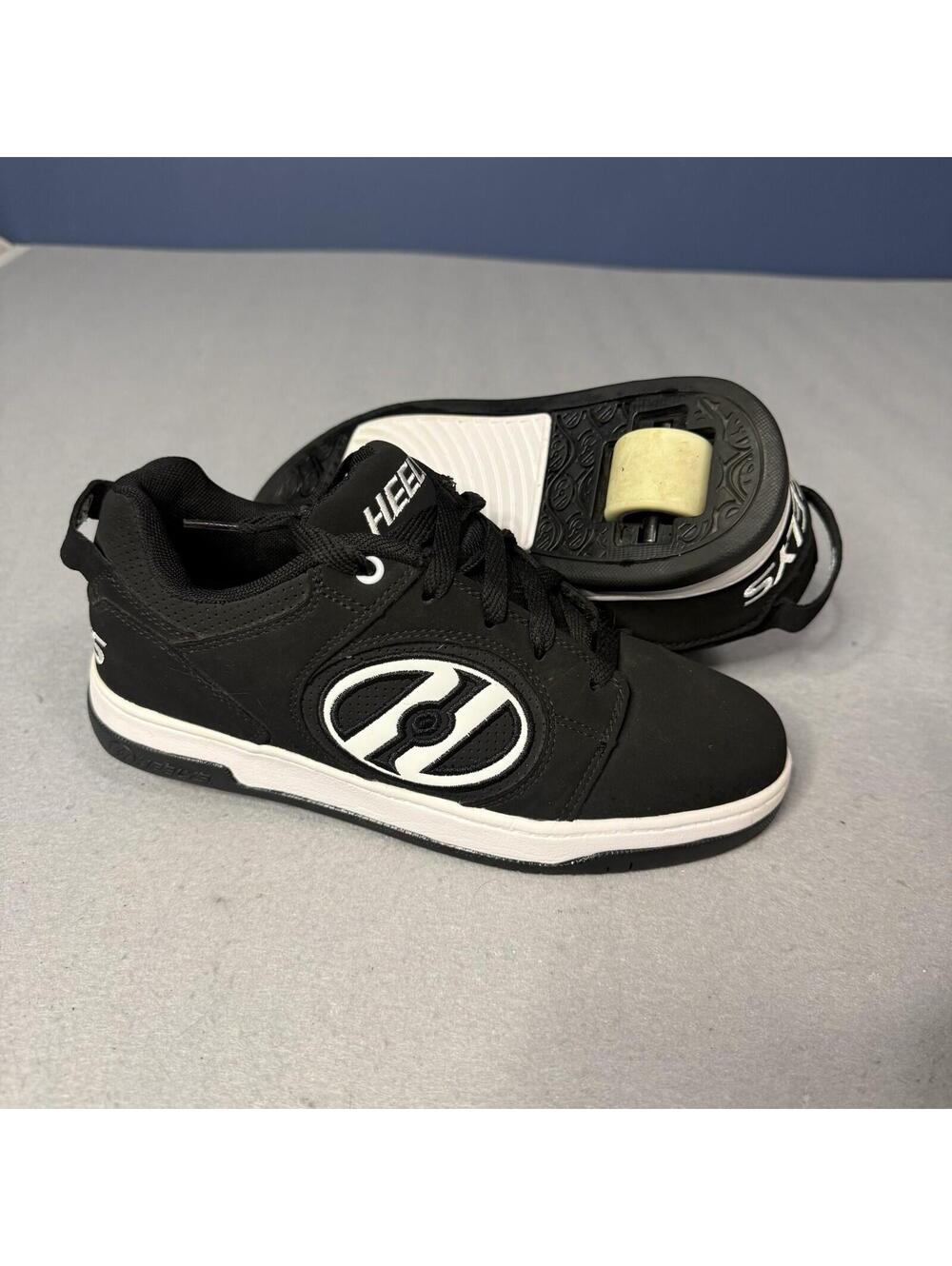 Heelys Voyager HE100713 Black Skate Shoes Size 7 Mens Wheel Shoes W/ Extra Wheel